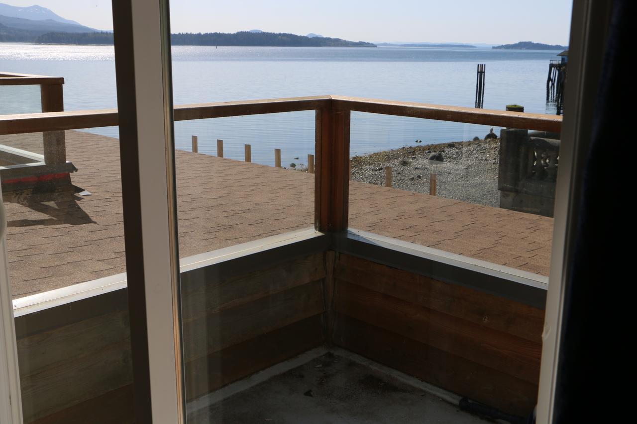 Nimpkish Hotel Alert Bay ภายนอก รูปภาพ